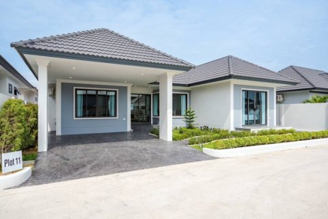 House in Cha-am, Thailand 3 bedrooms № 118392 - photo 3