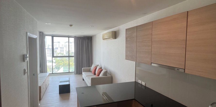 Studio in the Condo in Watthana, Bangkok, Thailand  № 158371