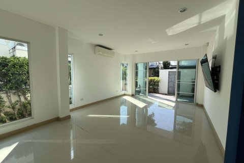 Дом в Чиангмае, Таиланд с 4 спальнями  № 158365 - фото 11