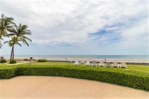 Apartment in Hua Hin, Thailand 2 bedrooms № 193408 - photo 3