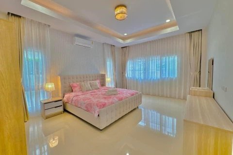 Вилла в Паттайе, Таиланд с 4 спальнями  № 148387 - фото 18