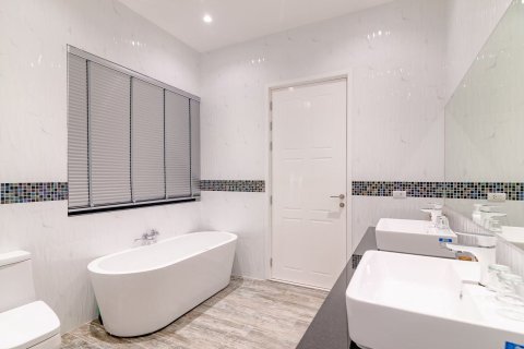 Вилла в Ча-аме, Таиланд с 5 спальнями № 148390 - фото 22