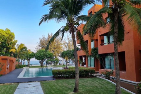 Condo in Hua Hin, Thailand, 2 bedrooms  № 148392 - photo 11