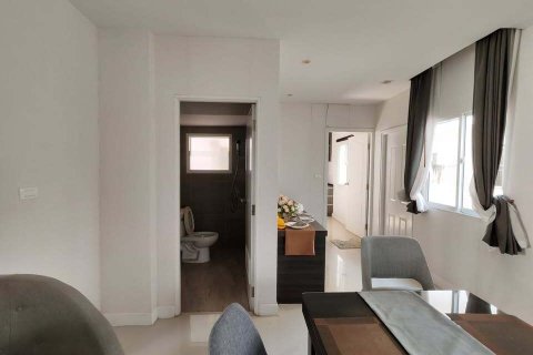 Condo à Bang Phli Yai, Thaïlande, 4 chambres  № 153046 - photo 17