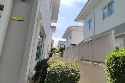 Condo à Bang Phli Yai, Thaïlande, 4 chambres  № 153046 - photo 4