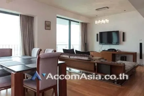 Condo in Yan Nawa, Bangkok, Thailand, 3 bedrooms  № 217752