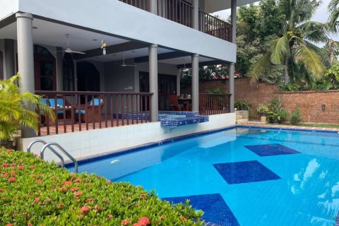 Villa in Hua Hin, Thailand 5 bedrooms № 159962 - photo 3