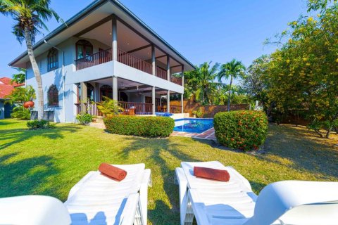 Вилла в Хуа Хине, Таиланд с 5 спальнями  № 159962 - фото 6