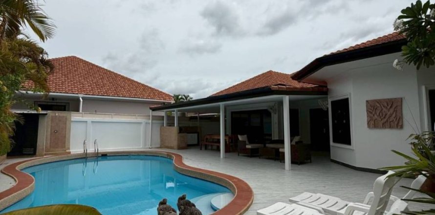 Вилла в Хуа Хине, Таиланд с 3 спальнями № 159964