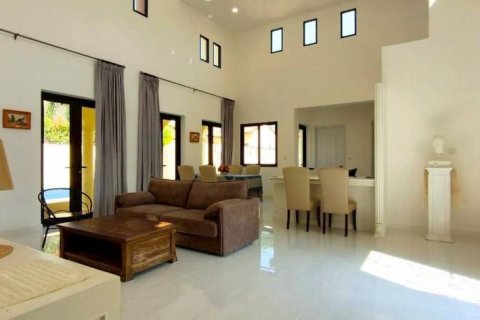 Villa in Sattahip, Thailand 3 bedrooms № 159958 - photo 5