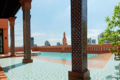 Condo in Bangkok, Thailand, 3 bedrooms  № 180977 - photo 28