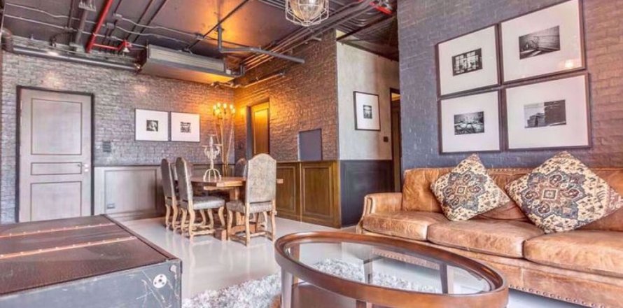 Condo in Bangkok, Thailand, 3 bedrooms  № 180977