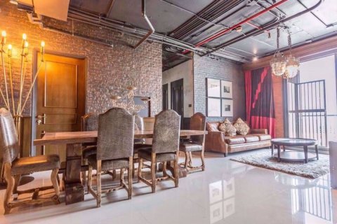 Condo in Bangkok, Thailand, 3 bedrooms  № 180977 - photo 2