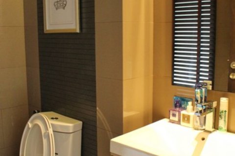 House in Bangkok, Thailand 4 bedrooms № 180981 - photo 17