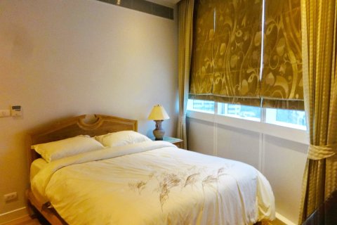 Condo in Bangkok, Thailand, 3 bedrooms  № 180976 - photo 9