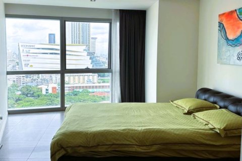 Condo in Bangkok, Thailand, 3 bedrooms  № 180979 - photo 15
