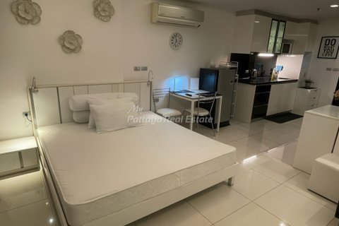 Студия в кондо в Паттайе, Таиланд № 152438 - фото 4