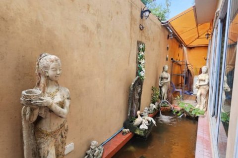 Villa in Pattaya, Thailand 5 bedrooms № 138617 - photo 7