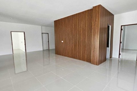 House in Hua Hin, Thailand 3 bedrooms № 159040 - photo 8