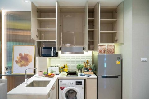 Condo in Thonburi, Bangkok, Thailand, 1 bedroom № 166820 - photo 18