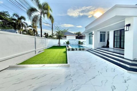 Villa à Pattaya, Thaïlande 3 chambres № 145110 - photo 15