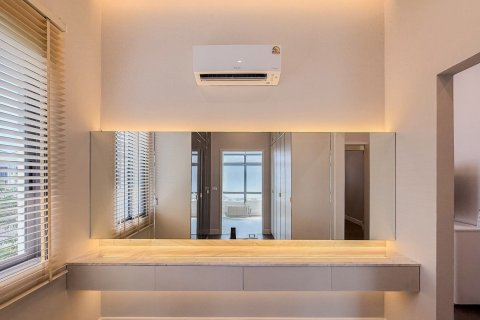 Maison à Bang Kapi, Bangkok, Thaïlande 4 chambres № 167287 - photo 16