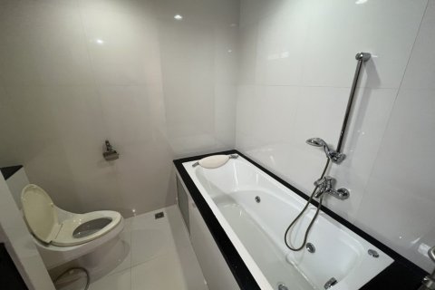 Кондоминиум с 4 спальнями в Клонг Тоэй, Бангкок, Таиланд № 167284 - фото 26
