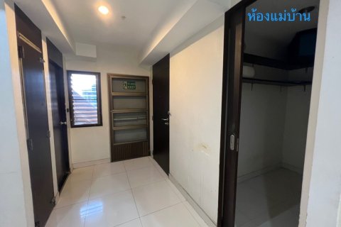 Кондоминиум с 4 спальнями в Клонг Тоэй, Бангкок, Таиланд № 167284 - фото 17