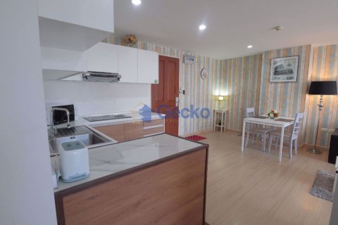 Condo in Pattaya, Thailand, 1 bedroom № 196896 - photo 3