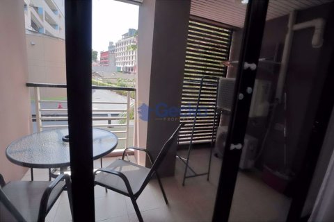 Condo in Pattaya, Thailand, 1 bedroom № 196896 - photo 9