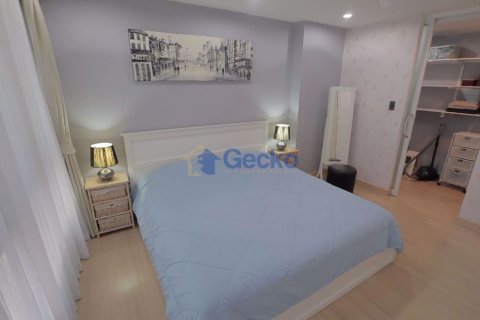 Condo in Pattaya, Thailand, 1 bedroom № 196896 - photo 11