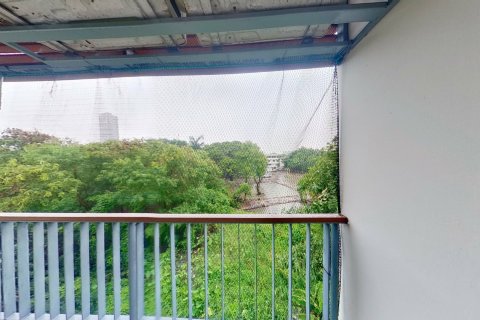 Condo à Phra Khanong, Bangkok, Thaïlande, 2 chambres  № 153198 - photo 7