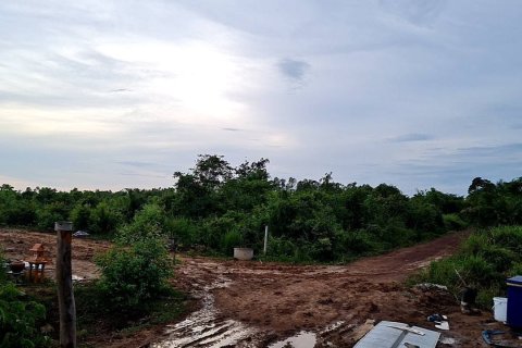 Земельный участок в Саконнакхоне, Таиланд 1581630м2 № 171703 - фото 5