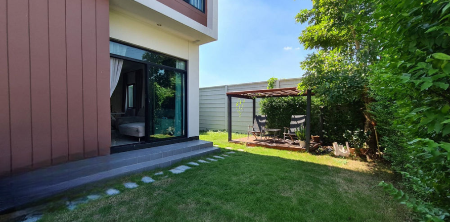 House in Khlong Sam Wa, Bangkok, Thailand 3 bedrooms № 171701