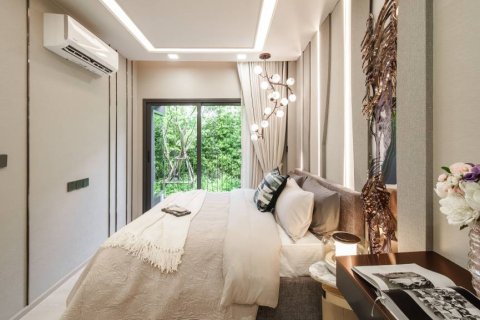 Condo à Thonburi, Bangkok, Thaïlande, 2 chambres  № 165822 - photo 14