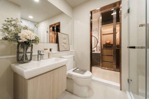 Condo à Thonburi, Bangkok, Thaïlande, 2 chambres  № 165822 - photo 16