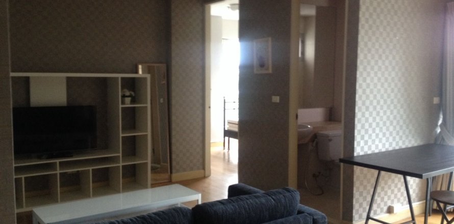 Кондоминиум с 2 спальнями в Самутпракане, Таиланд № 153558