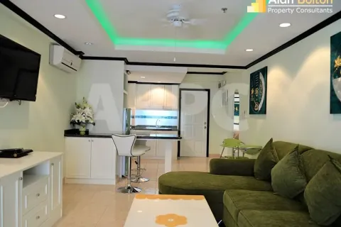Condominio de 1 dormitorio en Jomtien Beach, Pattaya, Tailandia № 211197 - foto 2