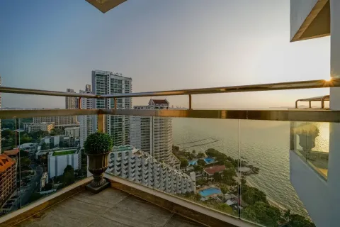 Condominio de 4 dormitorios en Pattaya, Tailandia № 211200 - foto 21