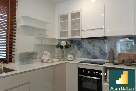 Casa de 3 dormitorios en Pattaya, Tailandia № 211201 - foto 4
