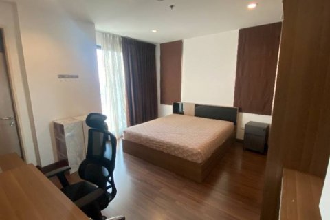 Condo in Bangkok, Thailand, 2 bedrooms  № 114401 - photo 5