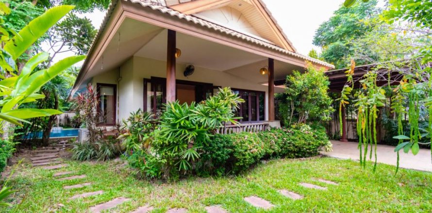 Villa à Hua Hin, Thaïlande 3 chambres № 114534