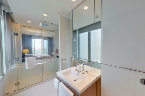 Condo in Pathum Wan, Bangkok, Thailand, 2 bedrooms  № 139593 - photo 4