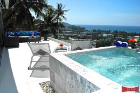 Apartment in Kata, Thailand 2 bedrooms № 193475