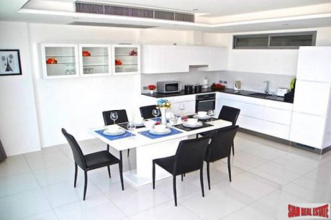 Apartment in Kata, Thailand 2 bedrooms № 193475 - photo 4