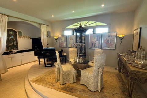 Villa in Phuket, Thailand 3 bedrooms № 147825 - photo 23