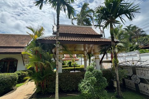 Villa in Phuket, Thailand 3 bedrooms № 147825 - photo 9