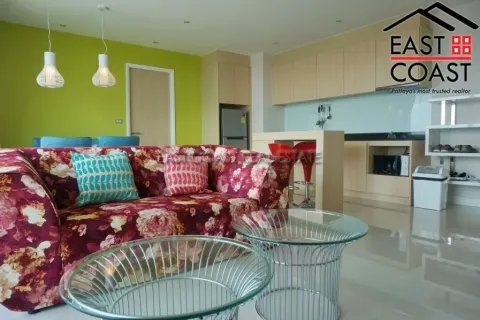 Condominio de 2 dormitorios en Jomtien Beach, Pattaya, Tailandia № 213209 - foto 5