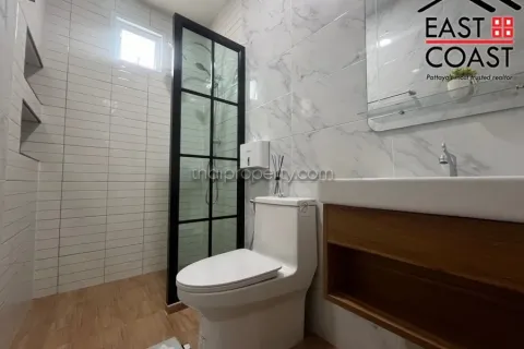 Casa de 3 dormitorios en Pattaya, Tailandia № 213211 - foto 5