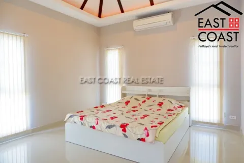 Casa de 3 dormitorios en Pattaya, Tailandia № 213208 - foto 3
